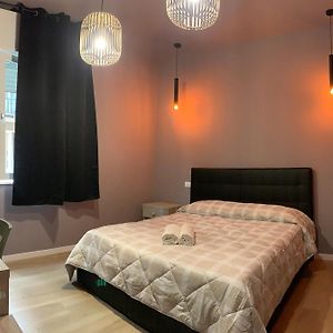 Standard Zimmer mit Kingsize-Bett